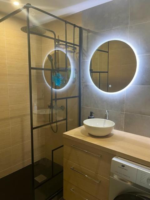 Chambre Privee Dans Un Appartement Partage Villeurbanne Buitenkant foto
