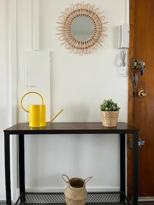 Chambre Privee Dans Un Appartement Partage Villeurbanne Buitenkant foto