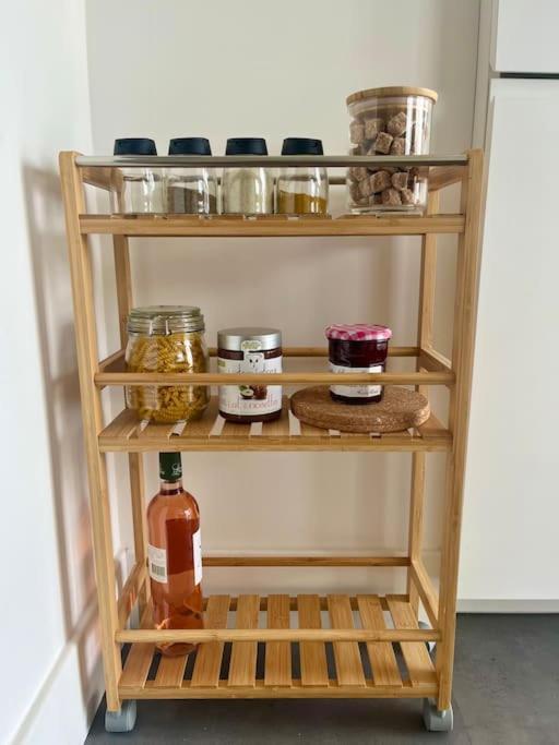 Chambre Privee Dans Un Appartement Partage Villeurbanne Buitenkant foto